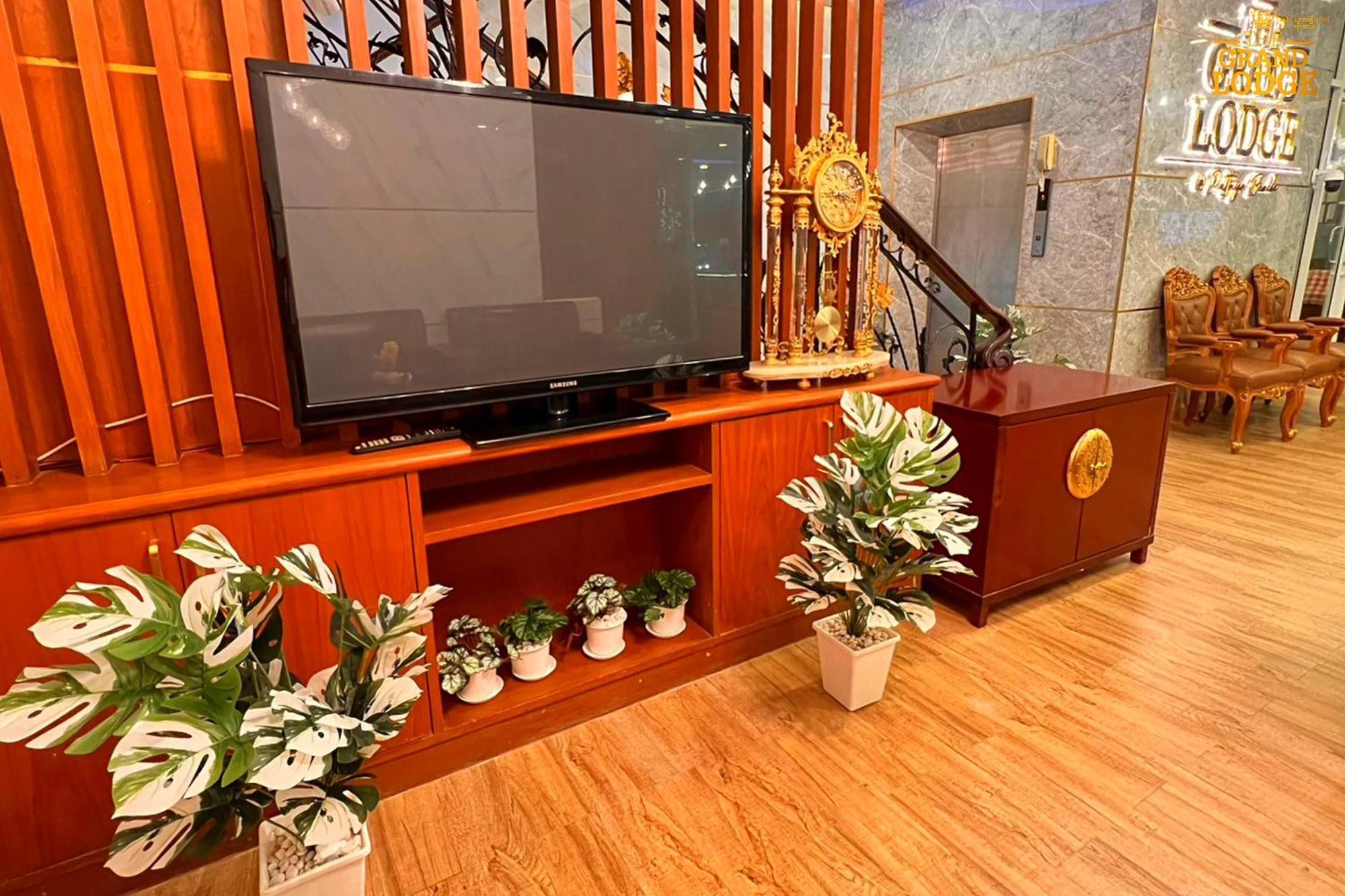 The Grand Lodge Pattaya Ngoại thất bức ảnh