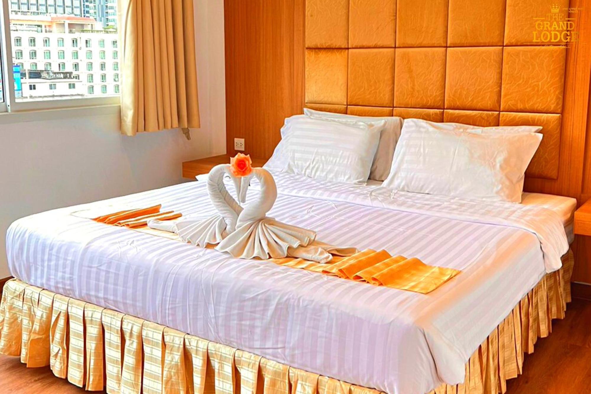 The Grand Lodge Pattaya Ngoại thất bức ảnh