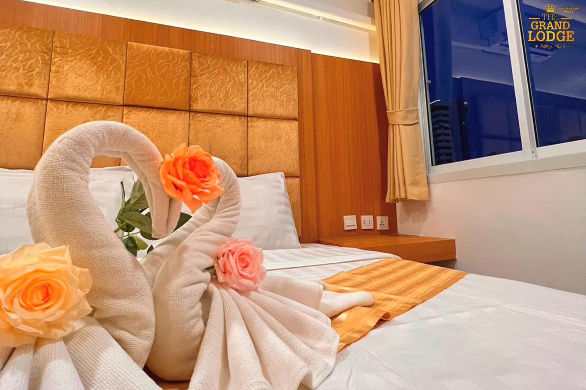 The Grand Lodge Pattaya Ngoại thất bức ảnh