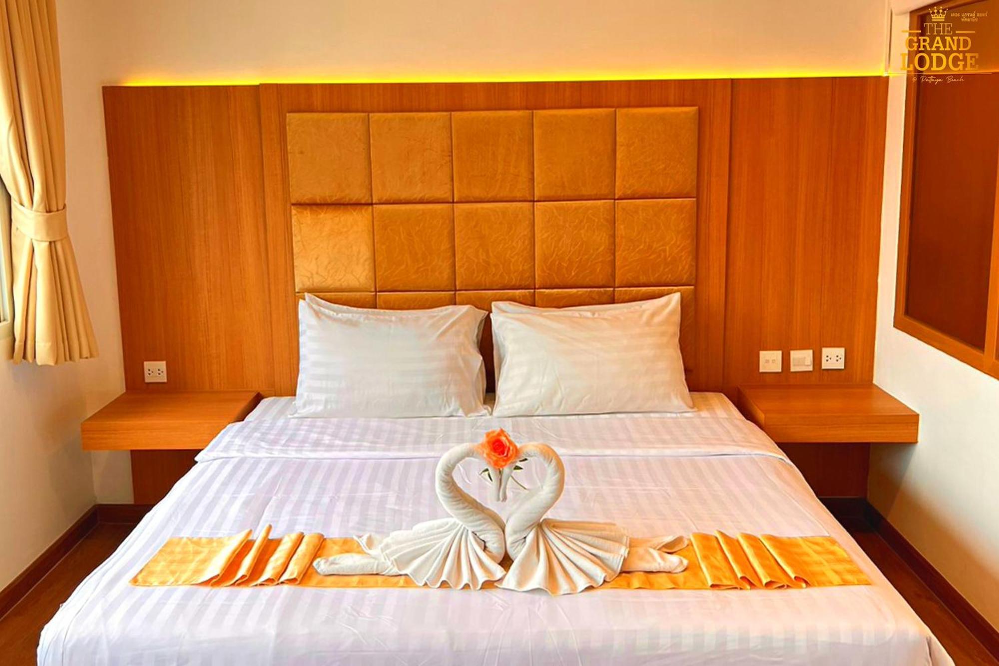 The Grand Lodge Pattaya Ngoại thất bức ảnh